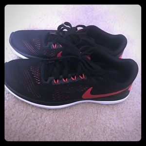 Black and Red Nike Fitsole